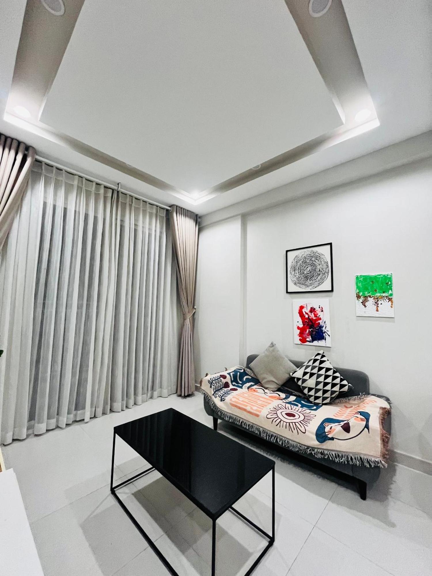 Kirakuan Luxury 2BR Pool/Gym Apartment Ho Chi Minh City Bagian luar foto